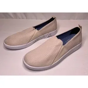 Keds Women s Studio Liv Diamond Mesh Cream Colored Light Weight Slip On Size 8.5